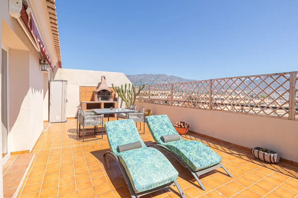 Àtic amb piscina en venda a Campo de Mijas