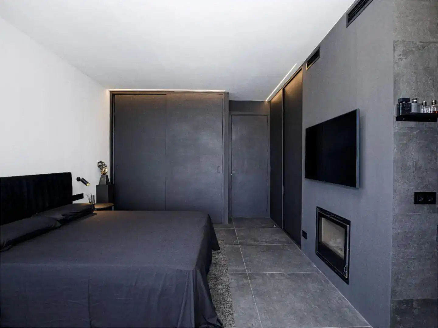 Bedroom of Houses for sale in Empuriabrava  with Air Conditioner, Swimming Pool and Balcony