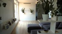 Sala d'estar de Pis en venda en  Barcelona Capital amb Terrassa i Balcó
