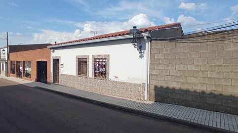 Foto 2 de Casa adosada en venta en Calle Hernán Cortés, Puebla de Obando, Badajoz