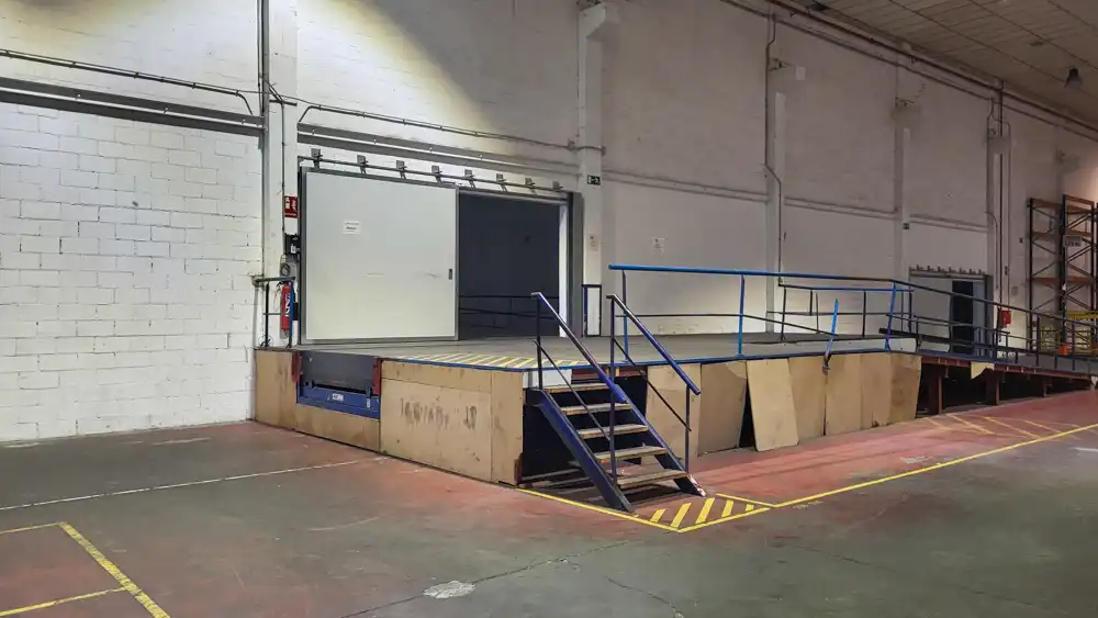Industrial building for sale in Rúa Gambrinus, imagen 2
