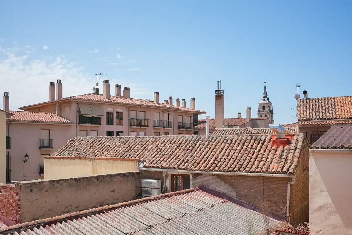 Exterior view of Duplexes for sale in Alcalá de Henares  with Air Conditioner, Heating and Terrace