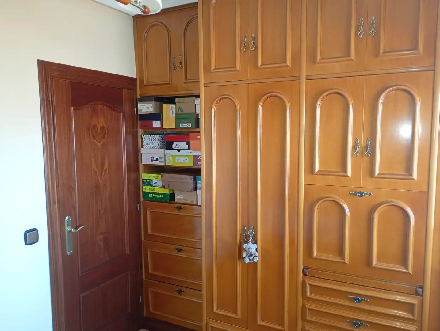Bedroom of Flat for sale in Gijón   with Parquet flooring, Furnished and Oven