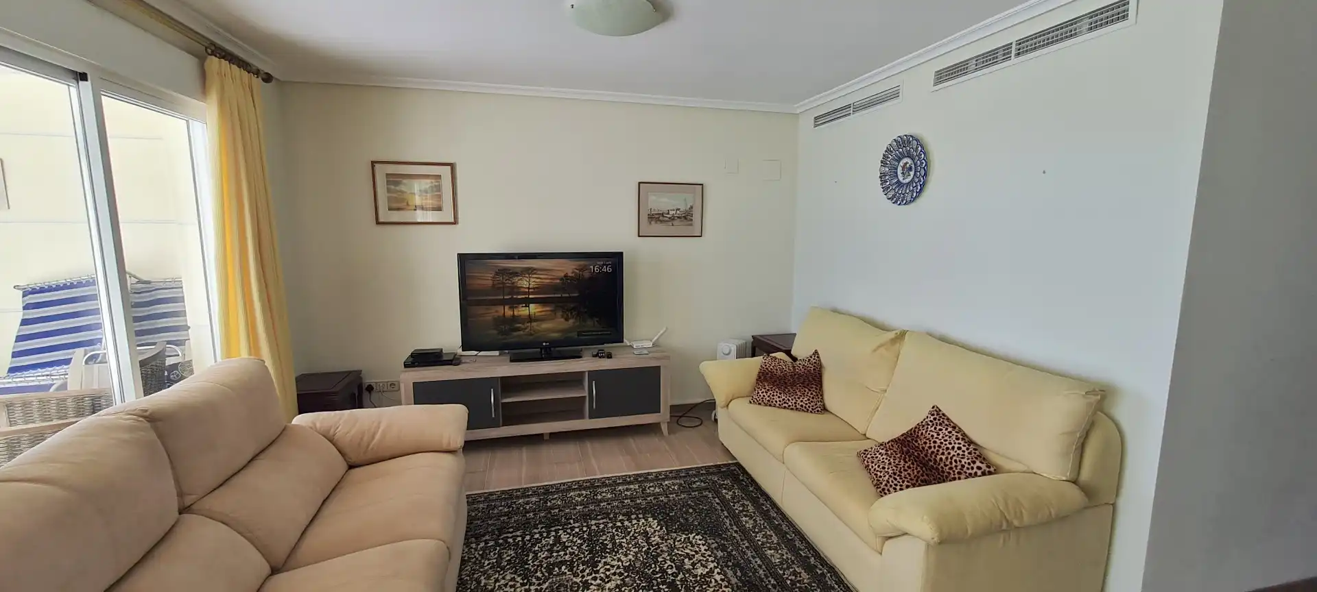 Wohnzimmer von Wohnungen zum Verkauf in Calpe / Calp mit Klimaanlage, Heizung und Terrasse