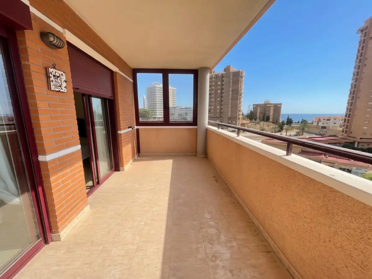 Appartamento con piscina in vendita a Playa de Poniente, imagen 2