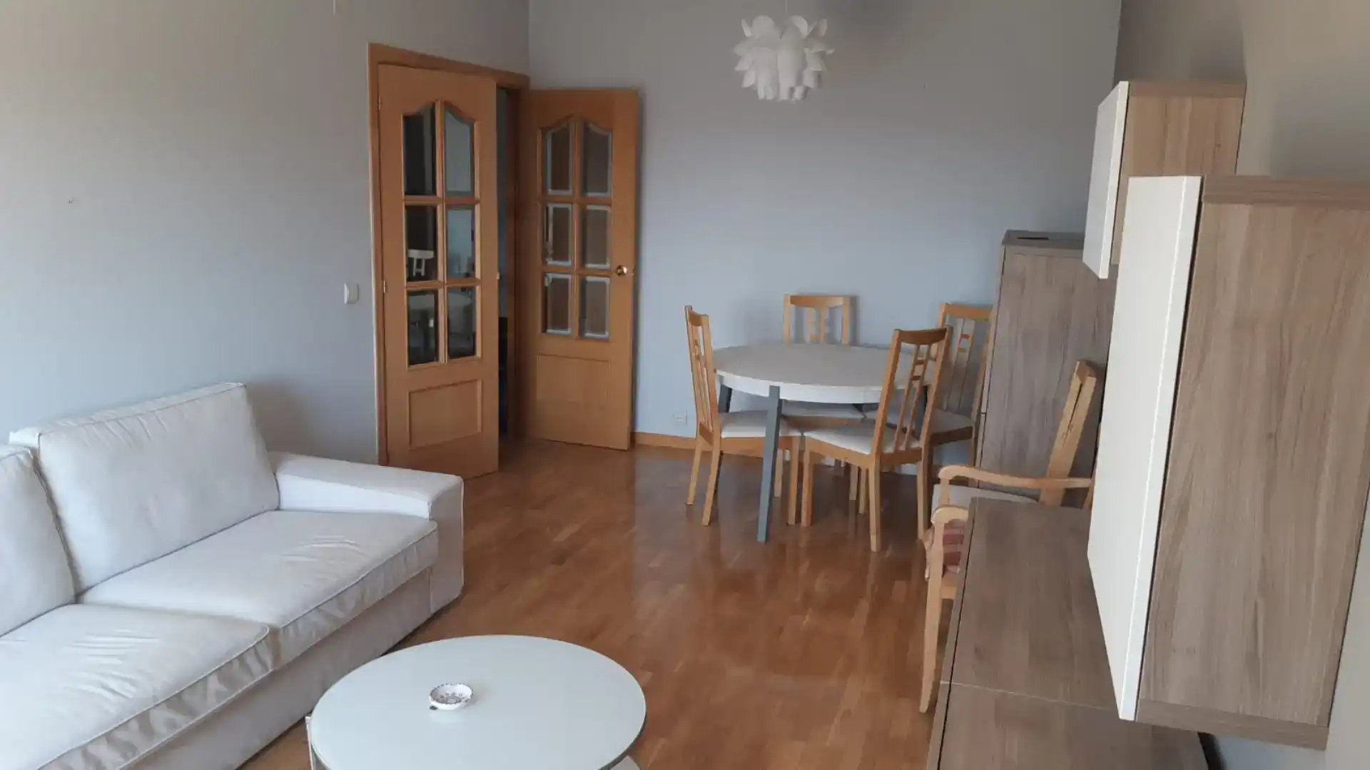 Sala d'estar de Pis de lloguer en León Capital 
