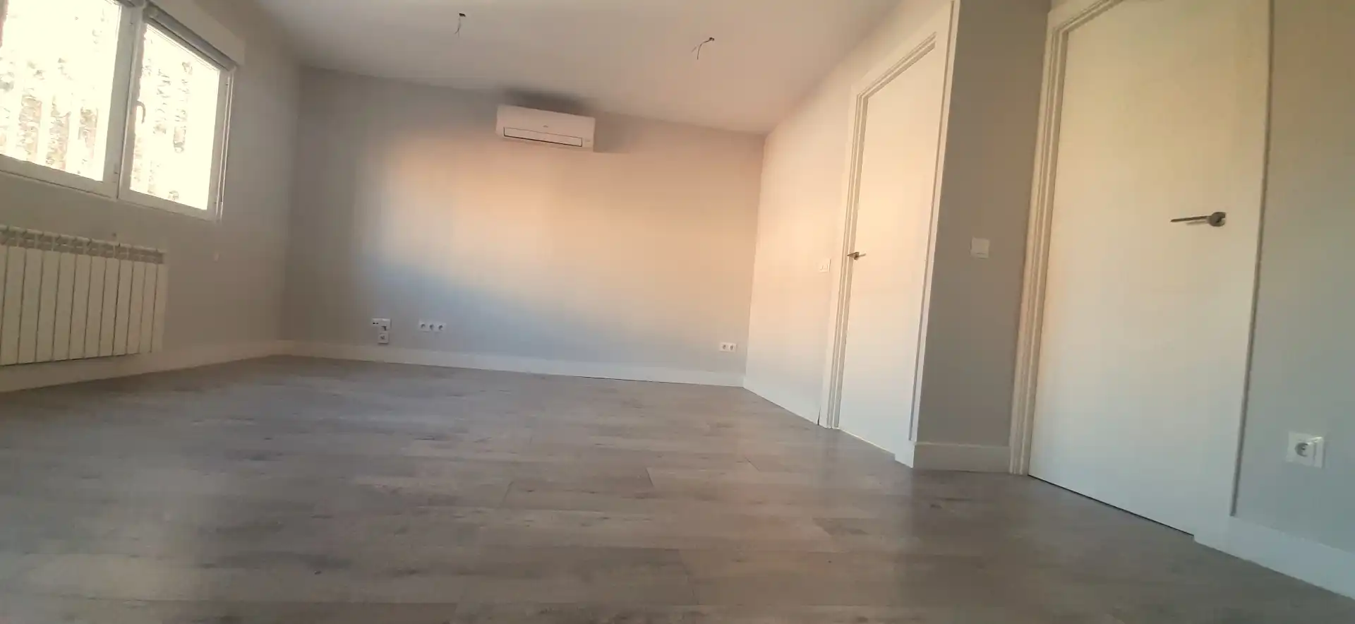Habitación de Apartamento de alquiler en Pozuelo de Alarcón con Aire acondicionado, Calefacción y Horno
