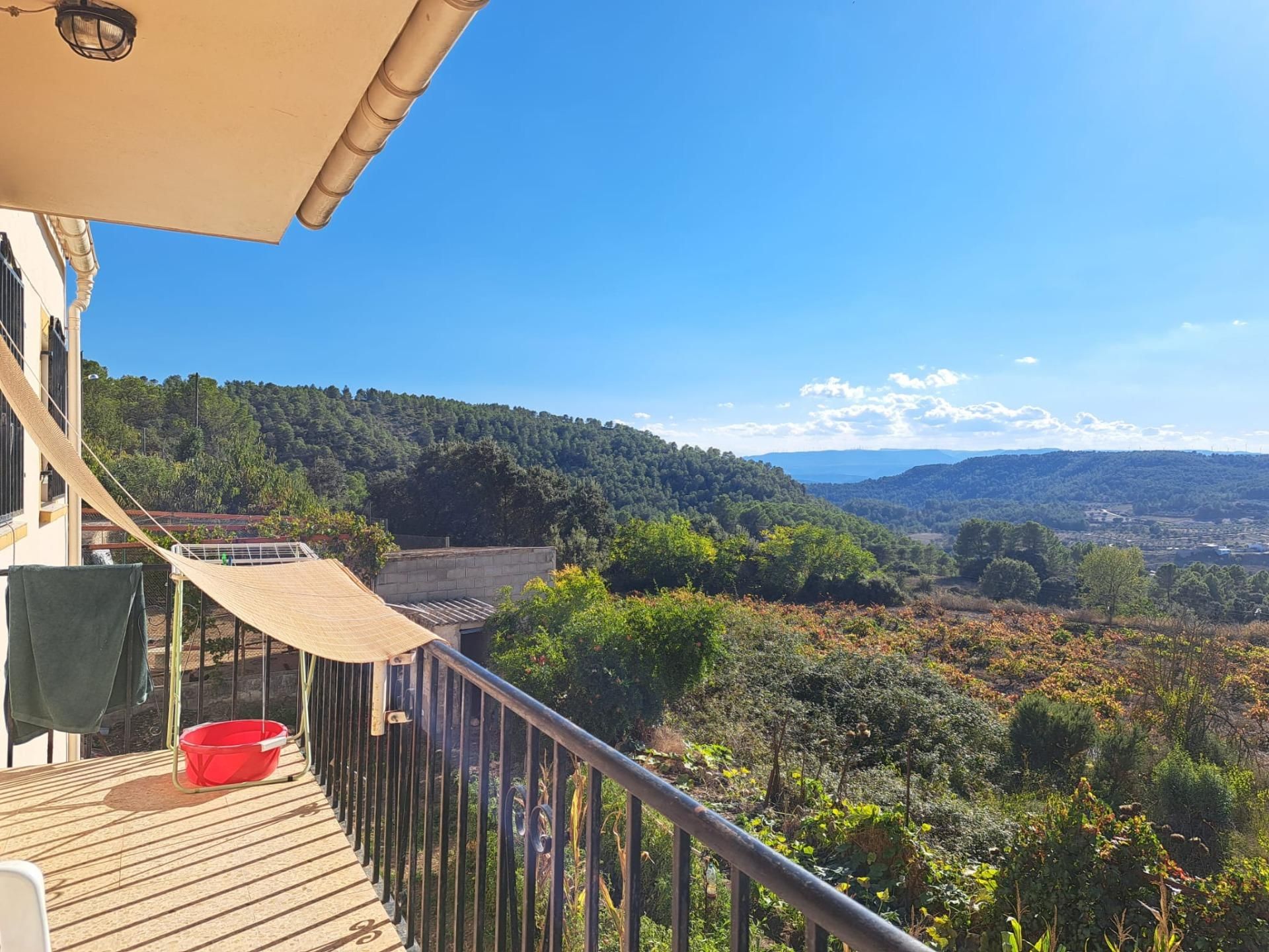 Exterior view of House or chalet for sale in Cortes de Pallás  with Storage room, Swimming Pool and Balcony