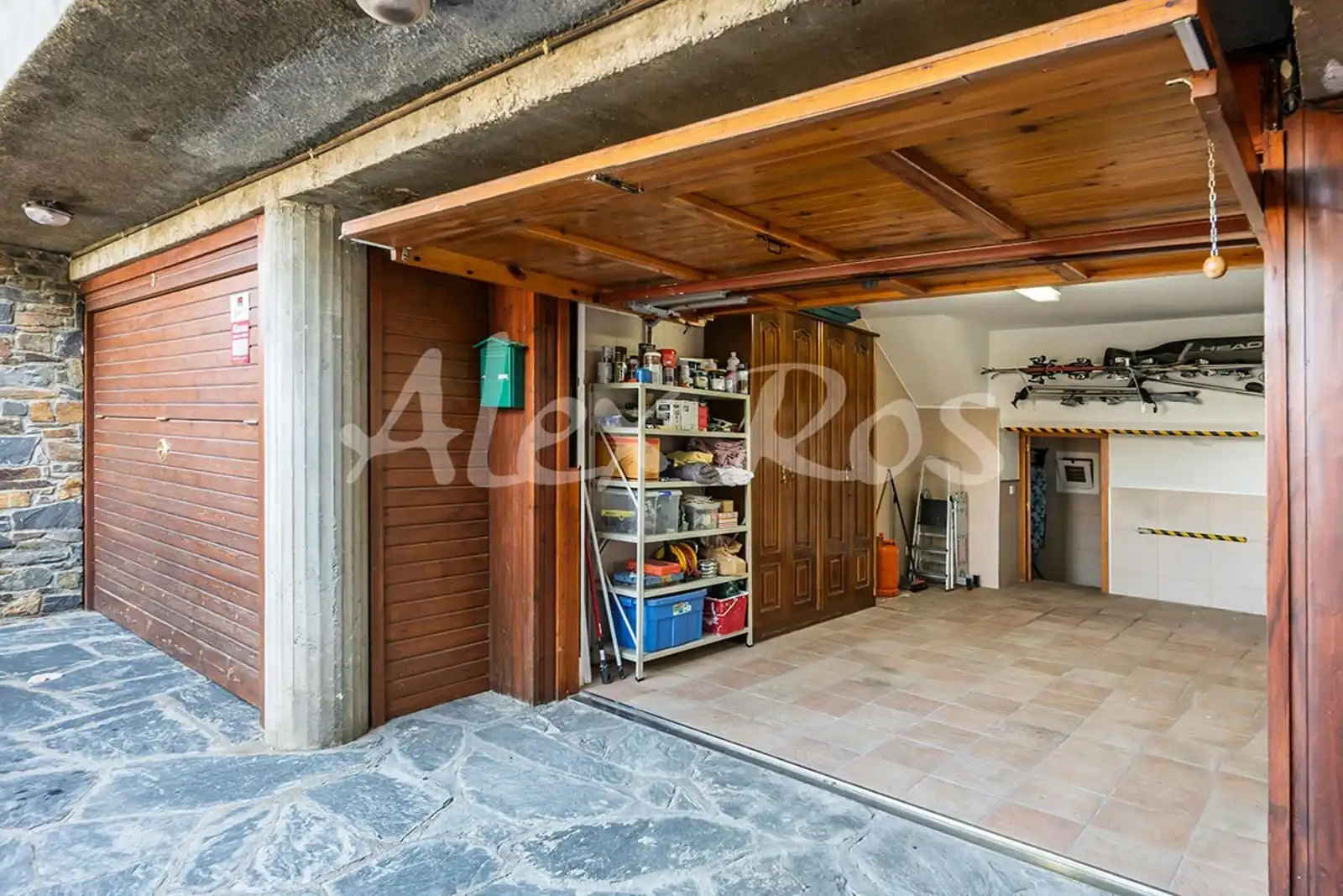 Vista exterior de Casa o xalet en venda en Fontanals de Cerdanya amb Terrassa, Traster i Moblat