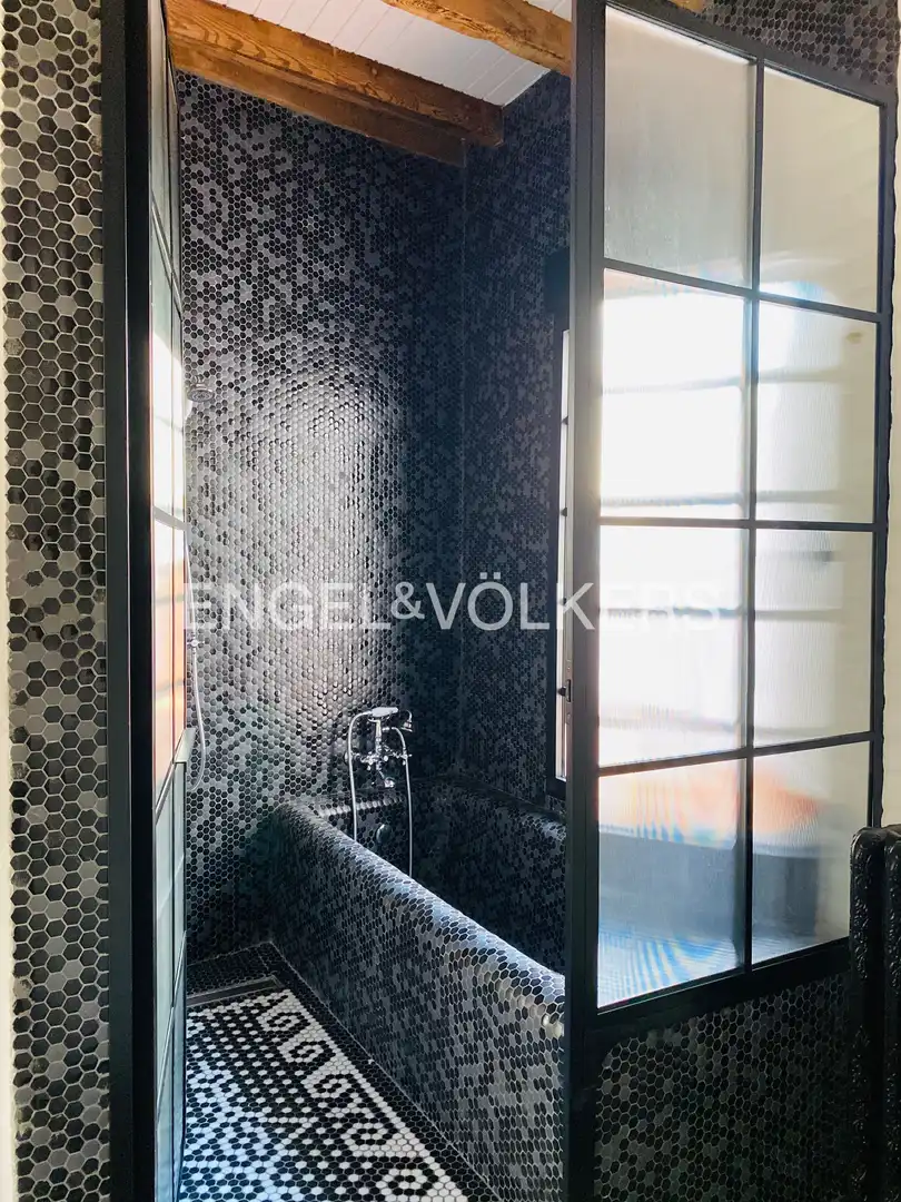 Bathroom of Flat for sale in Madrid  with Air Conditioner, Heating and Terrace