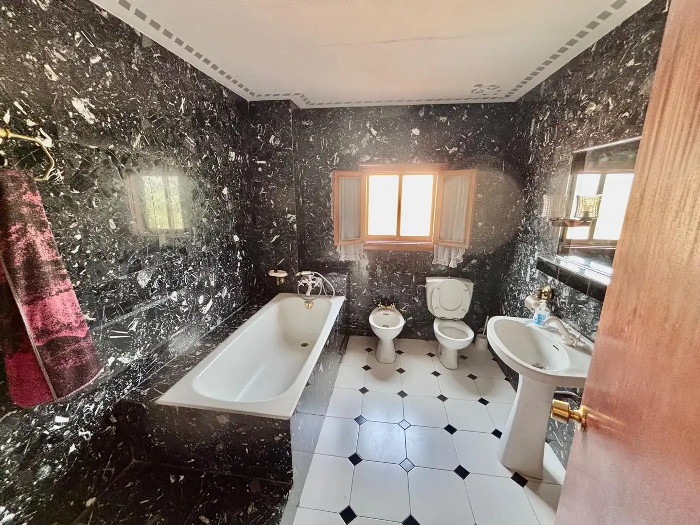 Bathroom of Houses for sale in Bulbuente  with Heating, Storage room and Furnished