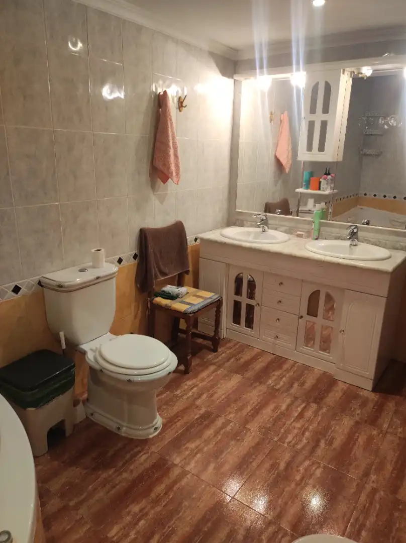 Bathroom of Houses for sale in Alcázar de San Juan  with Air Conditioner, Heating and Terrace