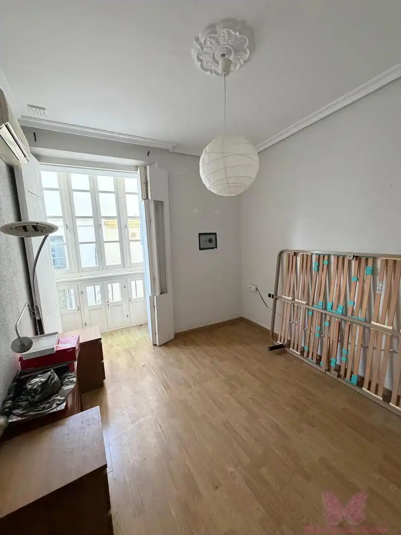 Habitación de Piso en venta en Cádiz con Aire acondicionado