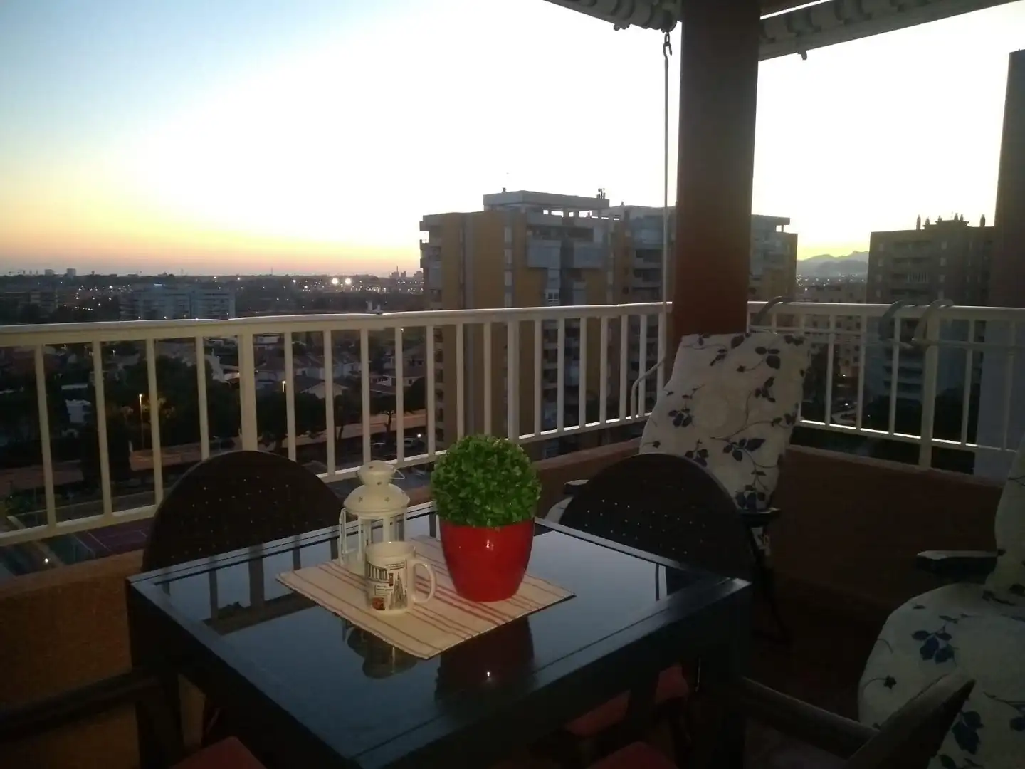 Apartment with terrace to rent in Calle Calle de Arroz y Tartana, 5