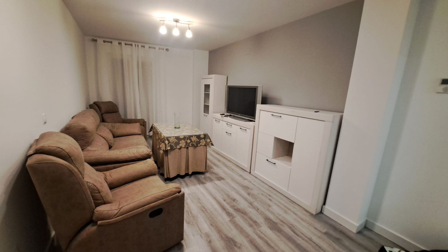 Sala d'estar de Pis de lloguer en  Huelva Capital amb Moblat i Balcó