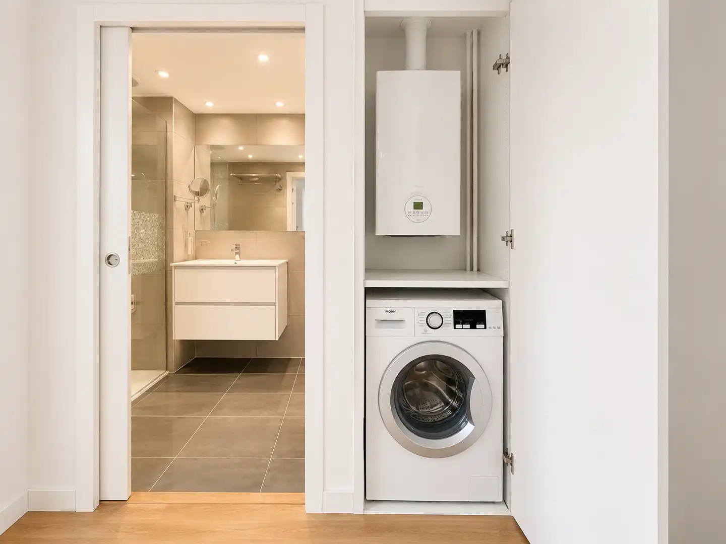 Bathroom of Flat for sale in Barcelona  with Balcony
