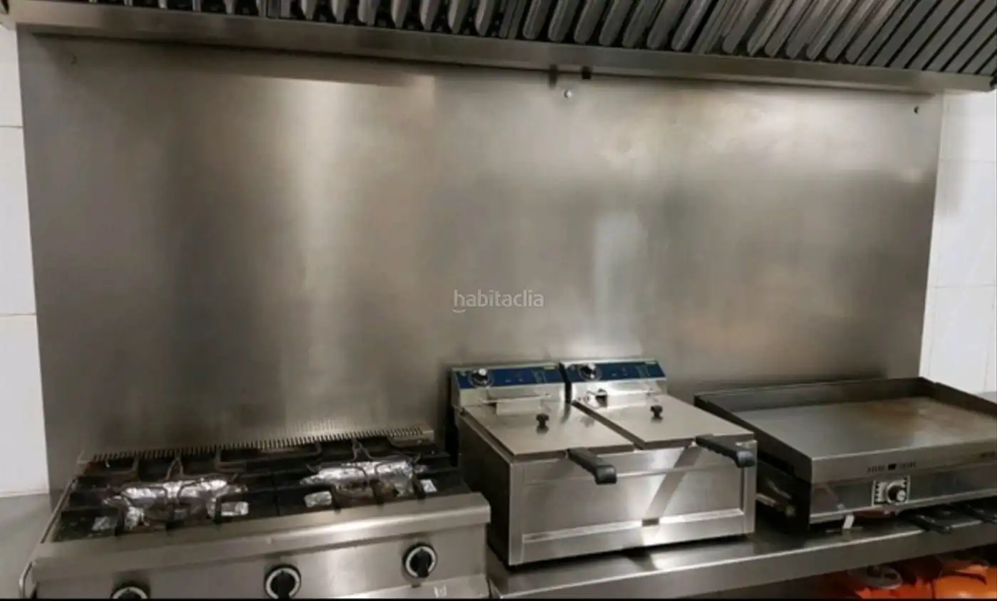 Local comercial en traspaso en Via Europa - Parc Central, imagen 4