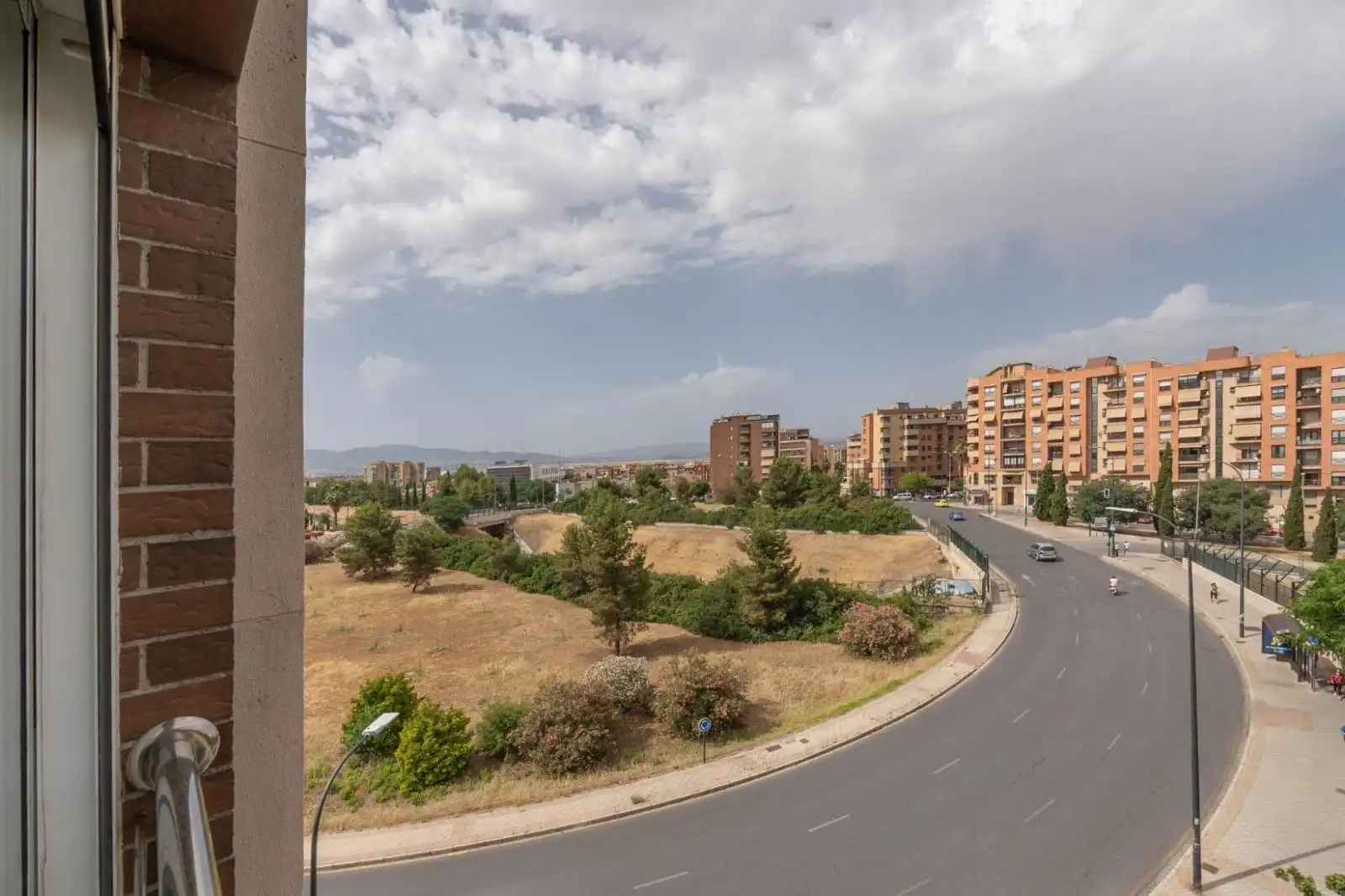 Vista exterior de Pis en venda en Granada amb Aire condicionat, Traster i Moblat