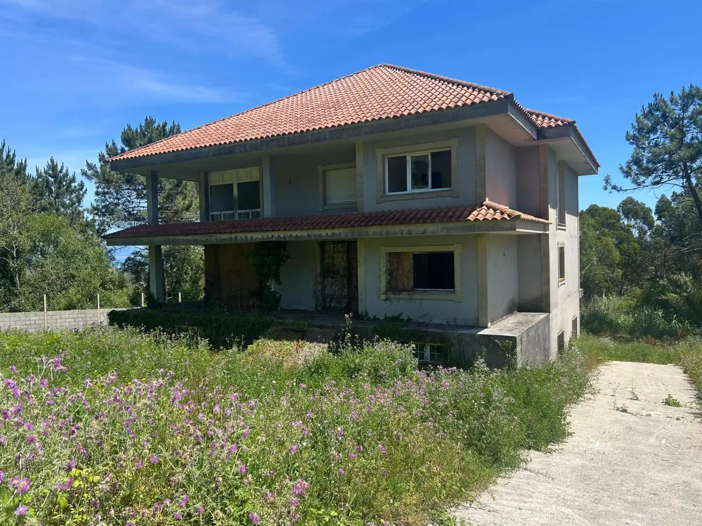 Vista exterior de Casa o xalet en venda en Ribeira amb Terrassa