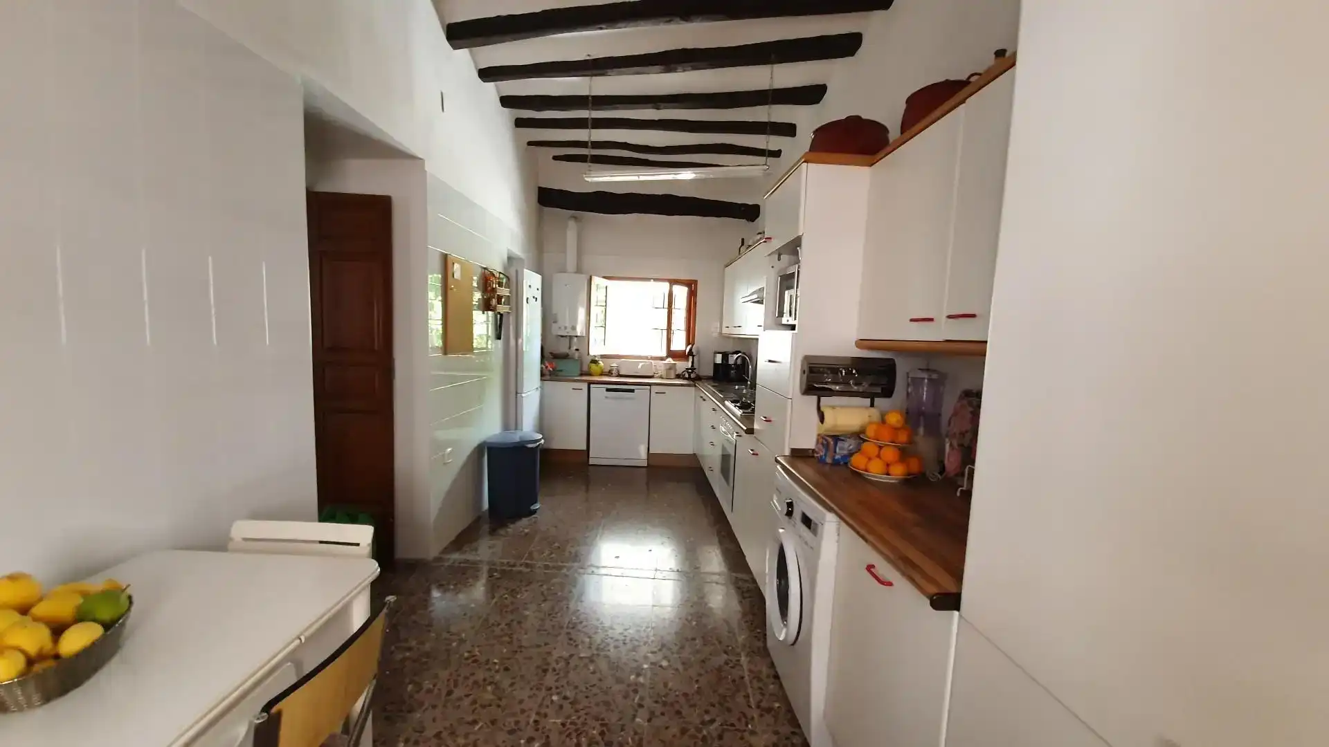 Cuina de Casa adosada en venda en Sella amb Jardí privat, Traster i Piscina