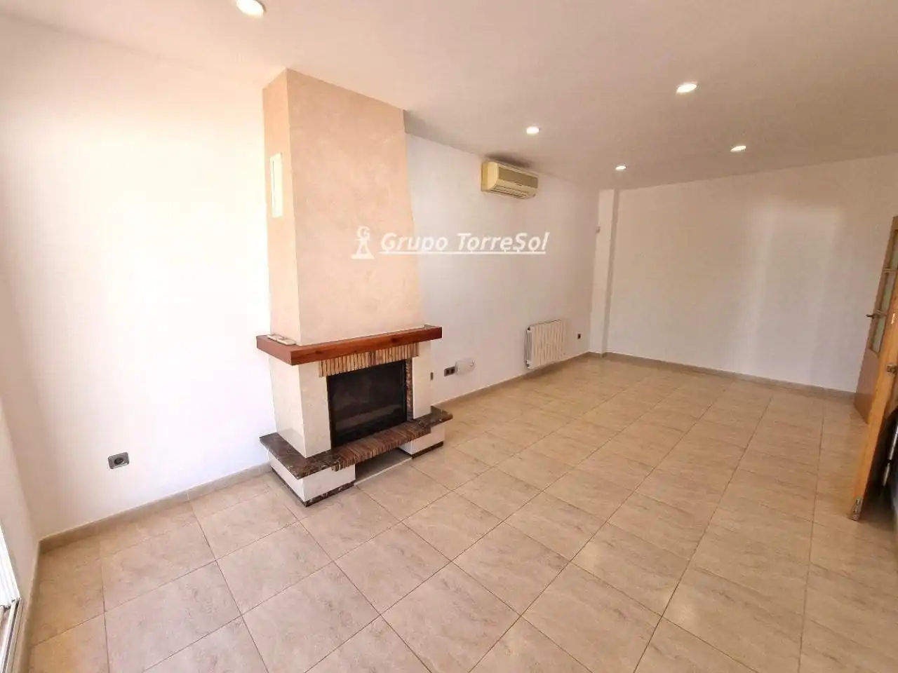 Casa bifamiliare in vendita a de Nostra Senyora de Montserrat, imagen 4