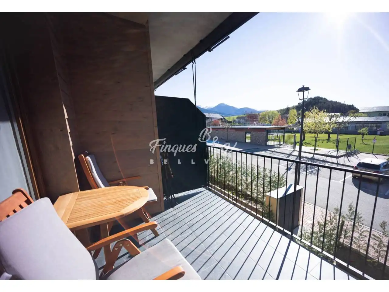 Terraza de Apartamento en venta en Bellver de Cerdanya con Aire acondicionado, Calefacción y Parquet