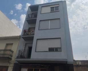 Vista exterior de Pis en venda en Nules amb Jardí privat, Traster i Balcó