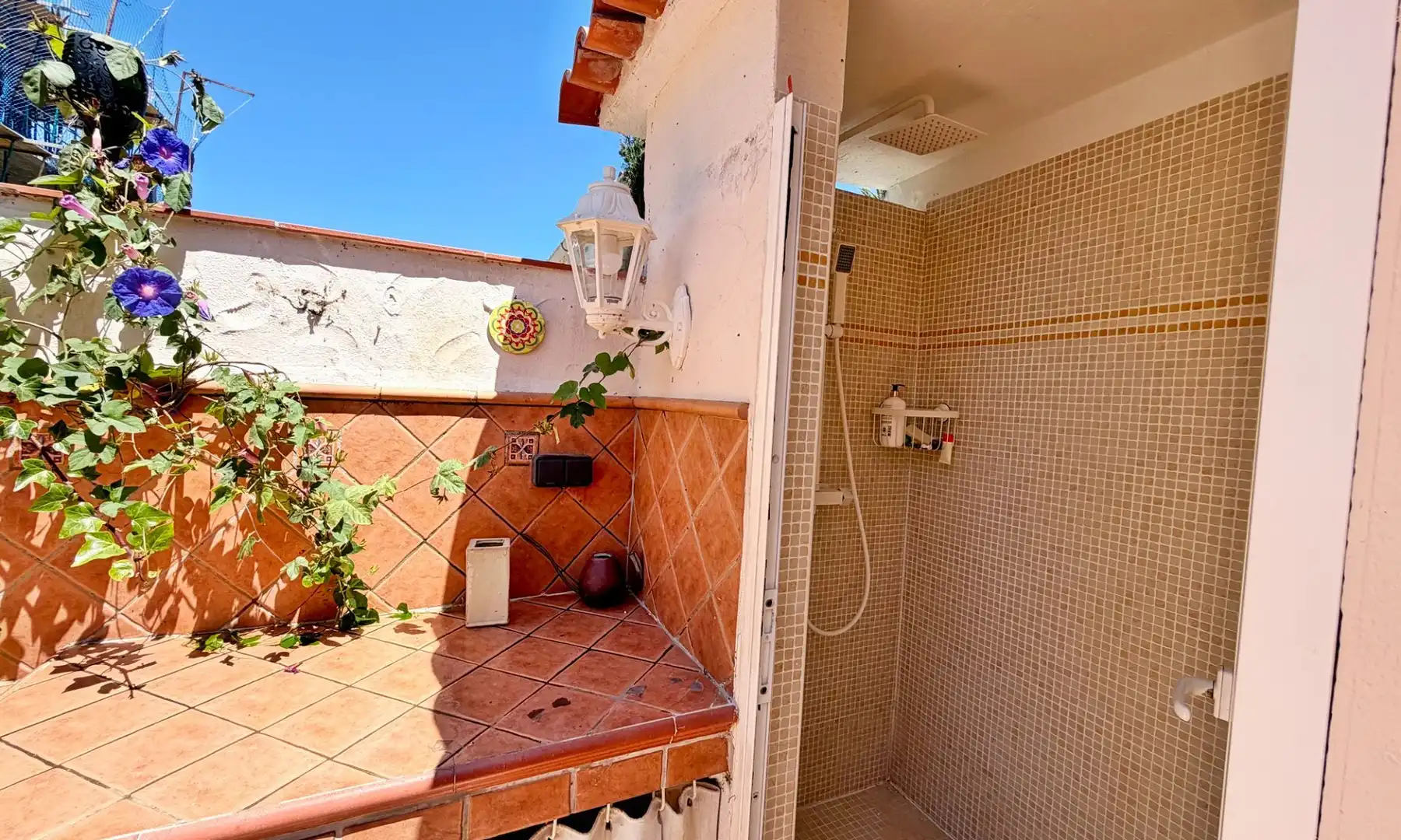 Bathroom of Houses for sale in Dénia  with Air Conditioner, Heating and Private garden