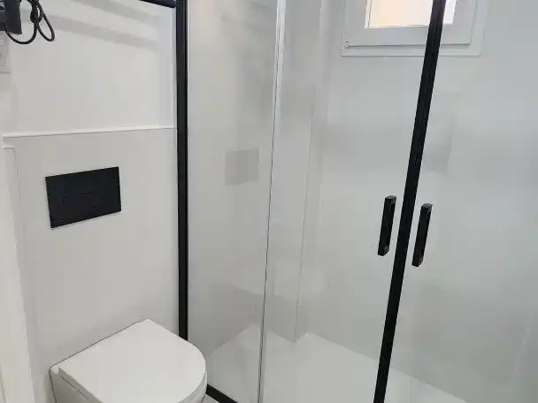 Baño de Piso en venta en Madrid con Aire acondicionado, Jardín privado y Piscina