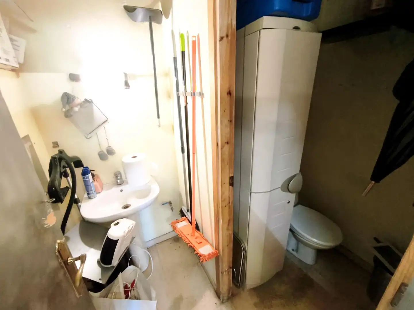 Bathroom of Commercial properties for sale in Sabadell