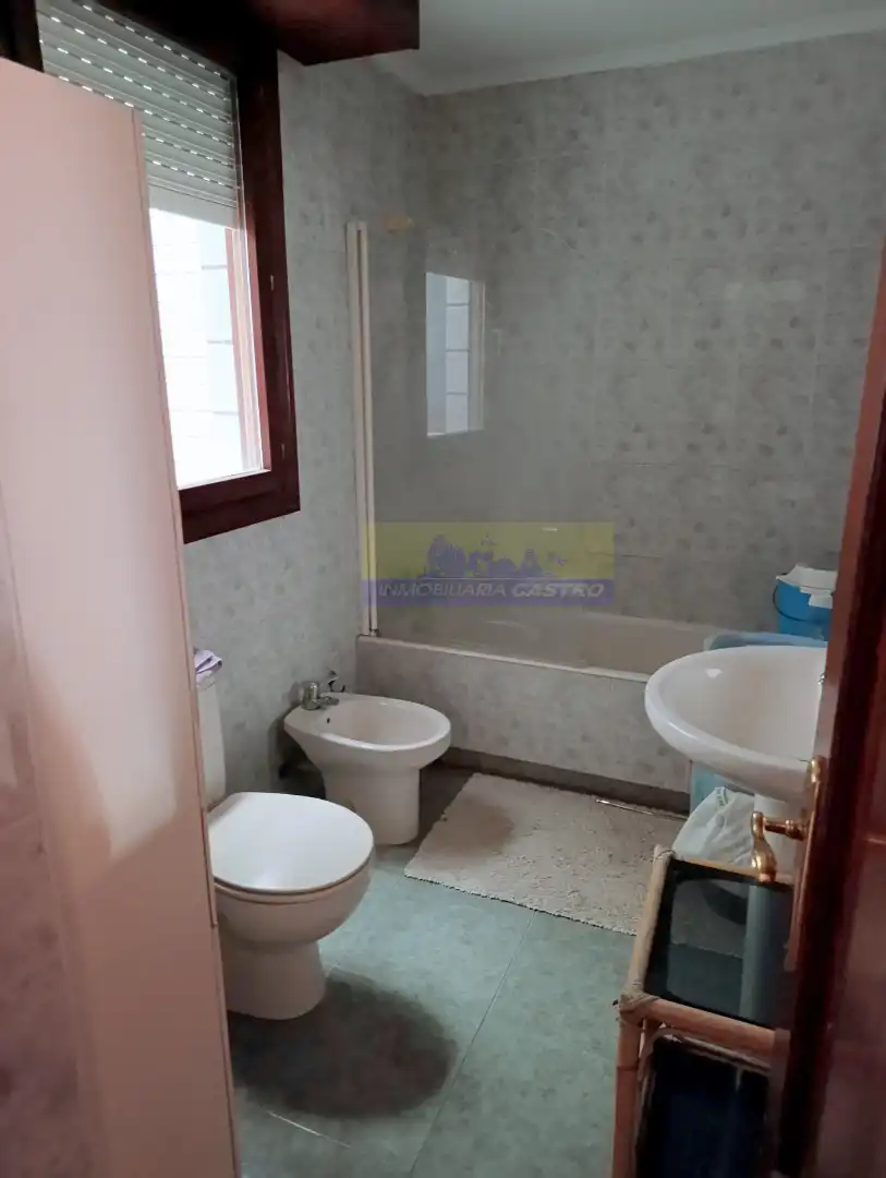 Ground floor for rent in Calle Poeta Jose Hierro, Centro