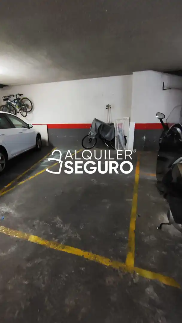 Parking de Piso de alquiler en Valencia con Aire acondicionado y Calefacción