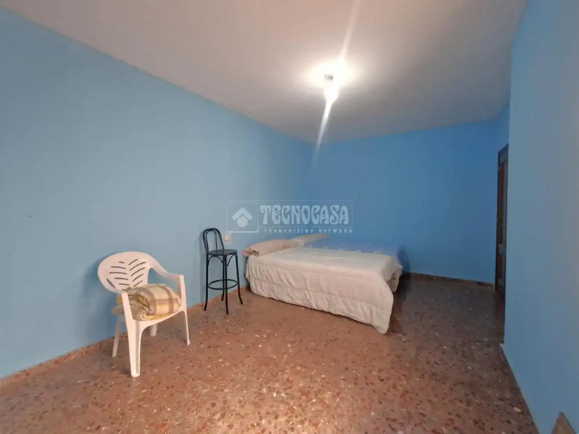 Habitación de Piso en venta en Benalúa con Balcón