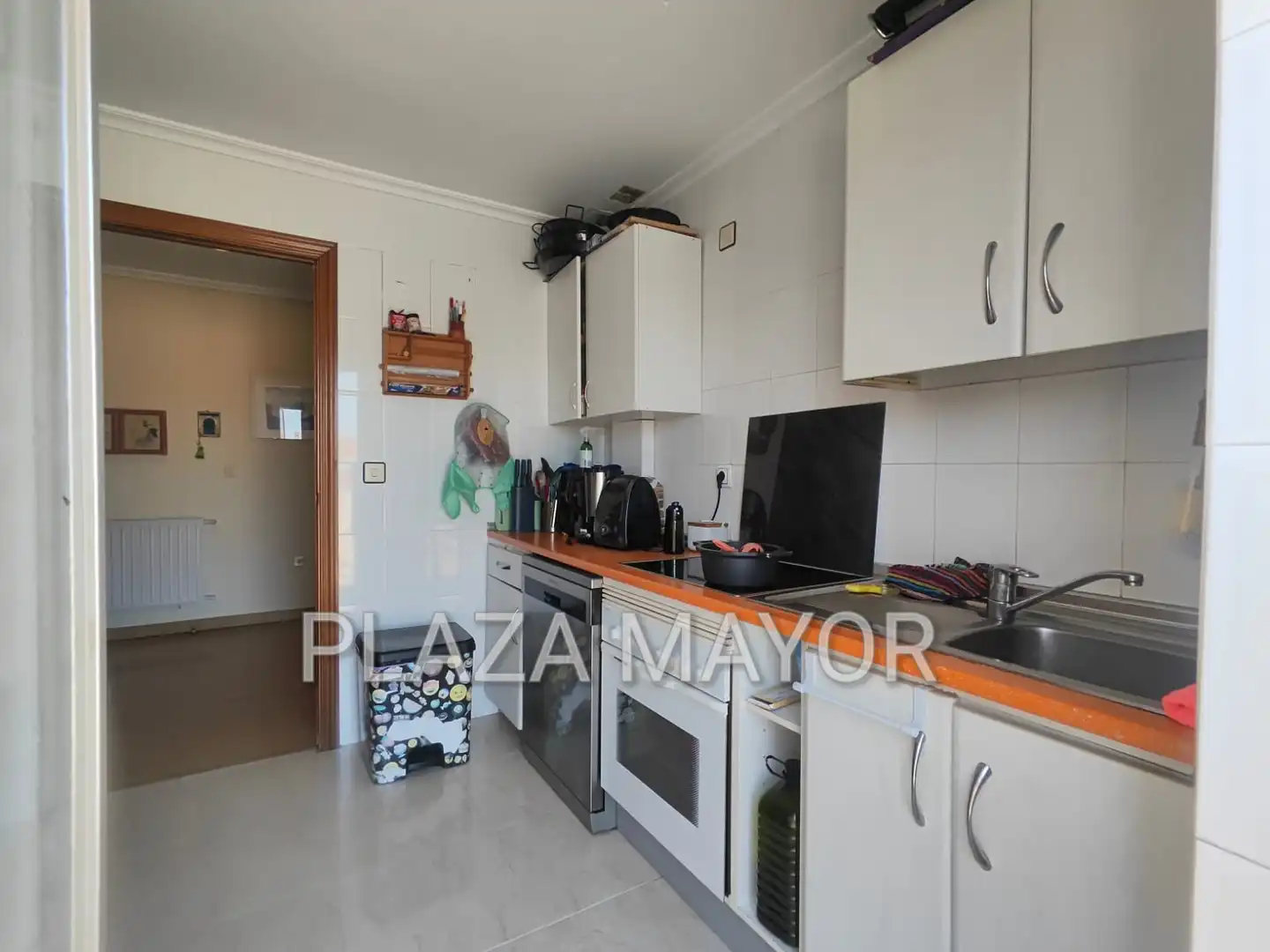 Cuina de Àtic en venda en Villares de la Reina amb Calefacció, Parquet i Terrassa