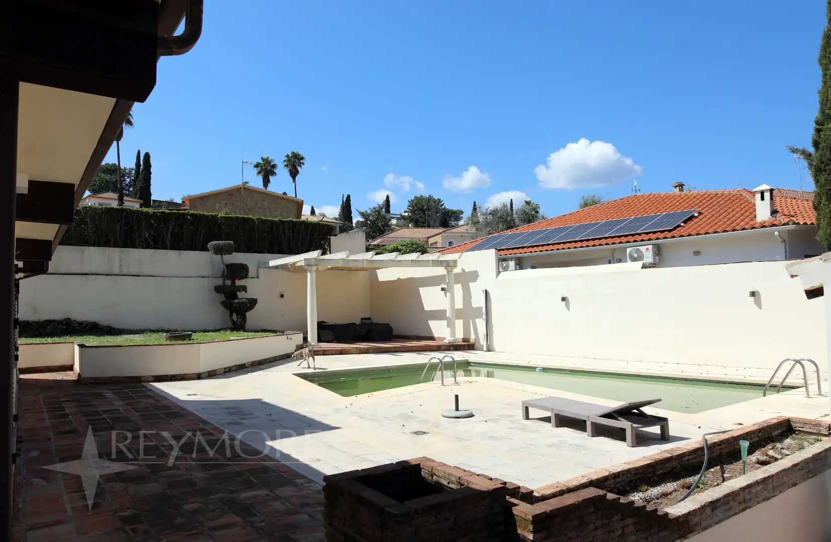 Piscina de Casa o chalet en venta en Córdoba con Aire acondicionado, Calefacción y Jardín privado