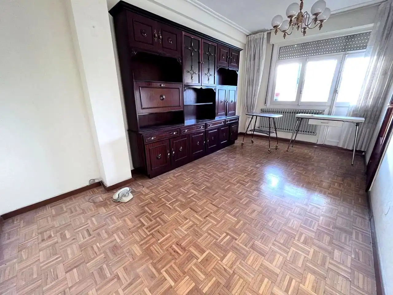 Sala d'estar de Pis en venda en Vitoria - Gasteiz amb Calefacció, Parquet i Terrassa
