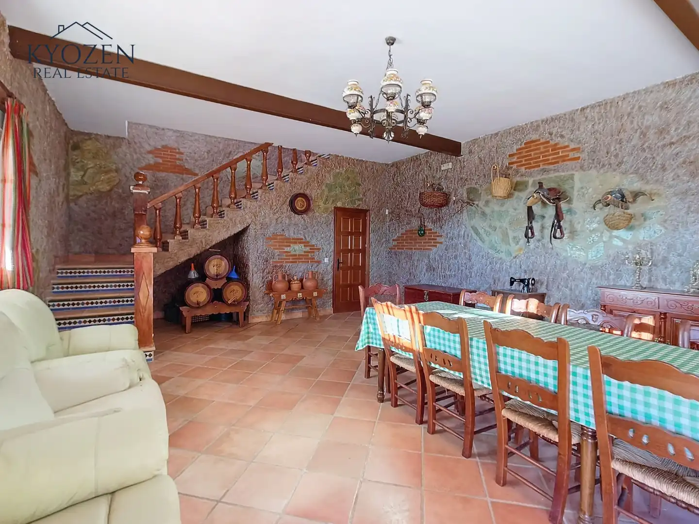 Menjador de Finca rústica en venda en Málaga amb Calefacció, Jardí privat i Terrassa