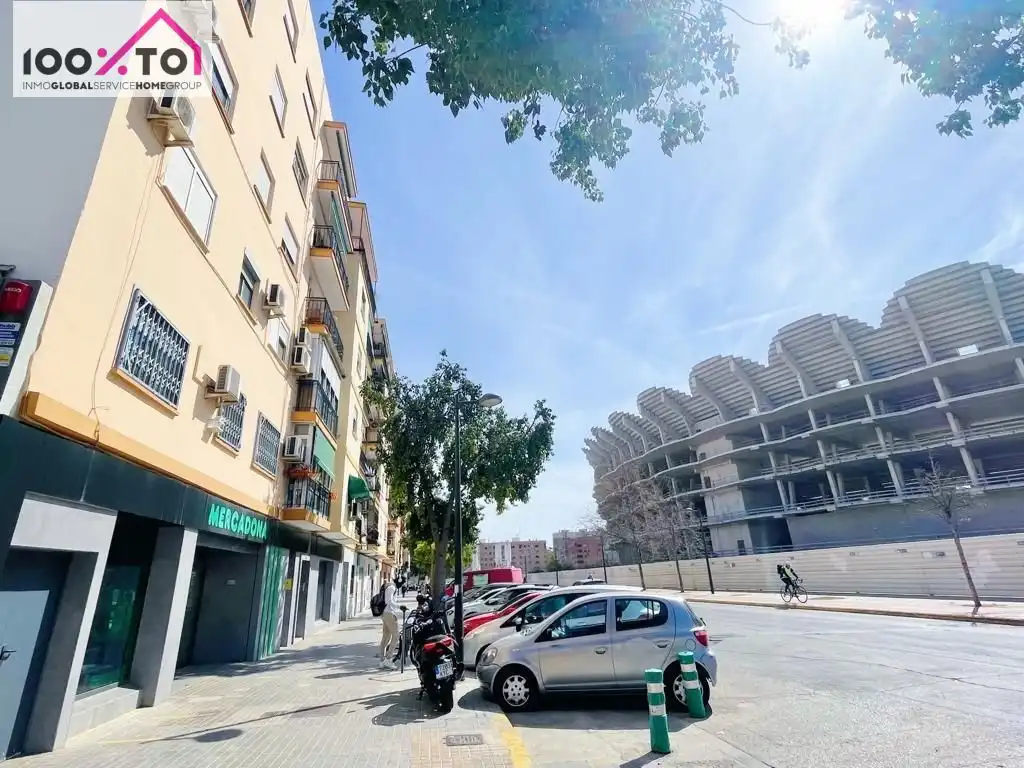 Vista exterior de Pis en venda en Valencia