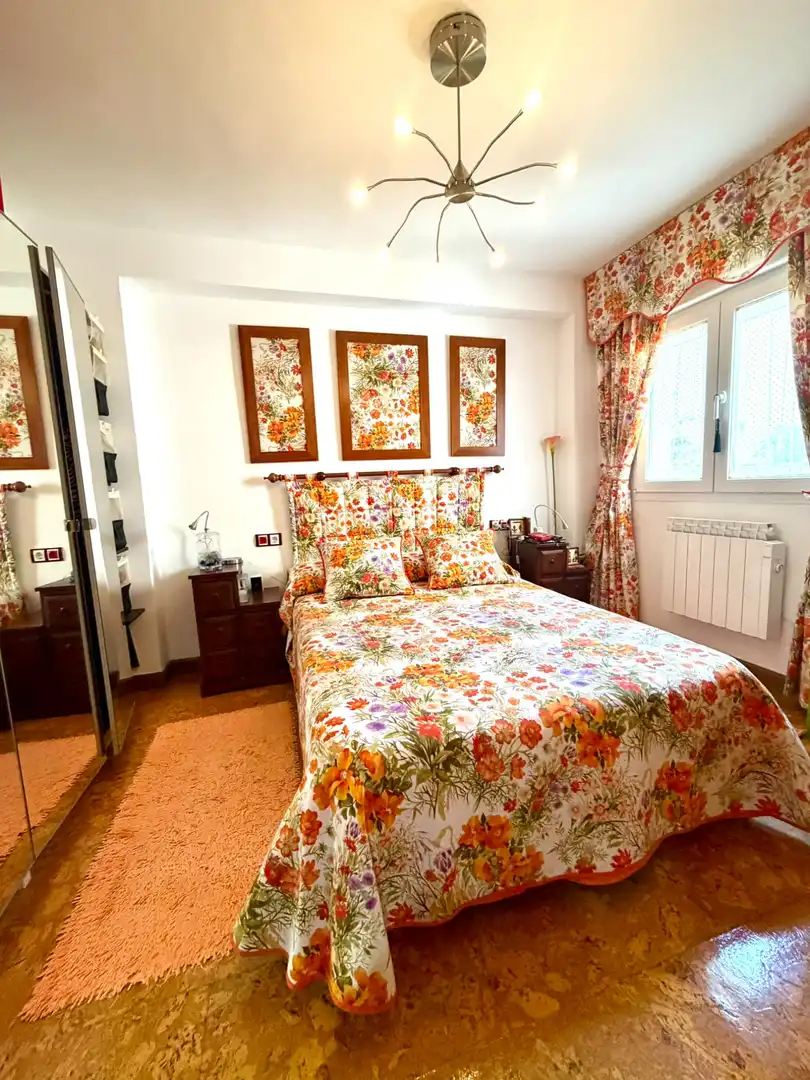 Schlafzimmer von Wohnung zum Verkauf in Gijón  mit Heizung