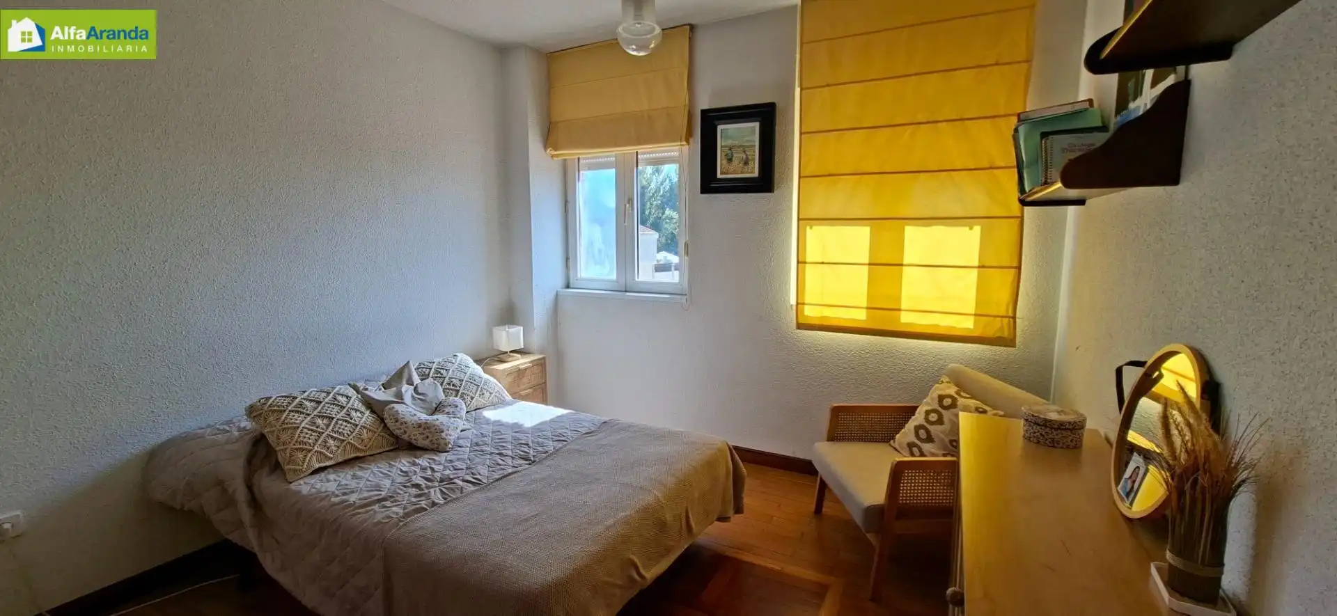 Dormitori de Casa o xalet en venda en Fuentespina amb Calefacció, Jardí privat i Parquet