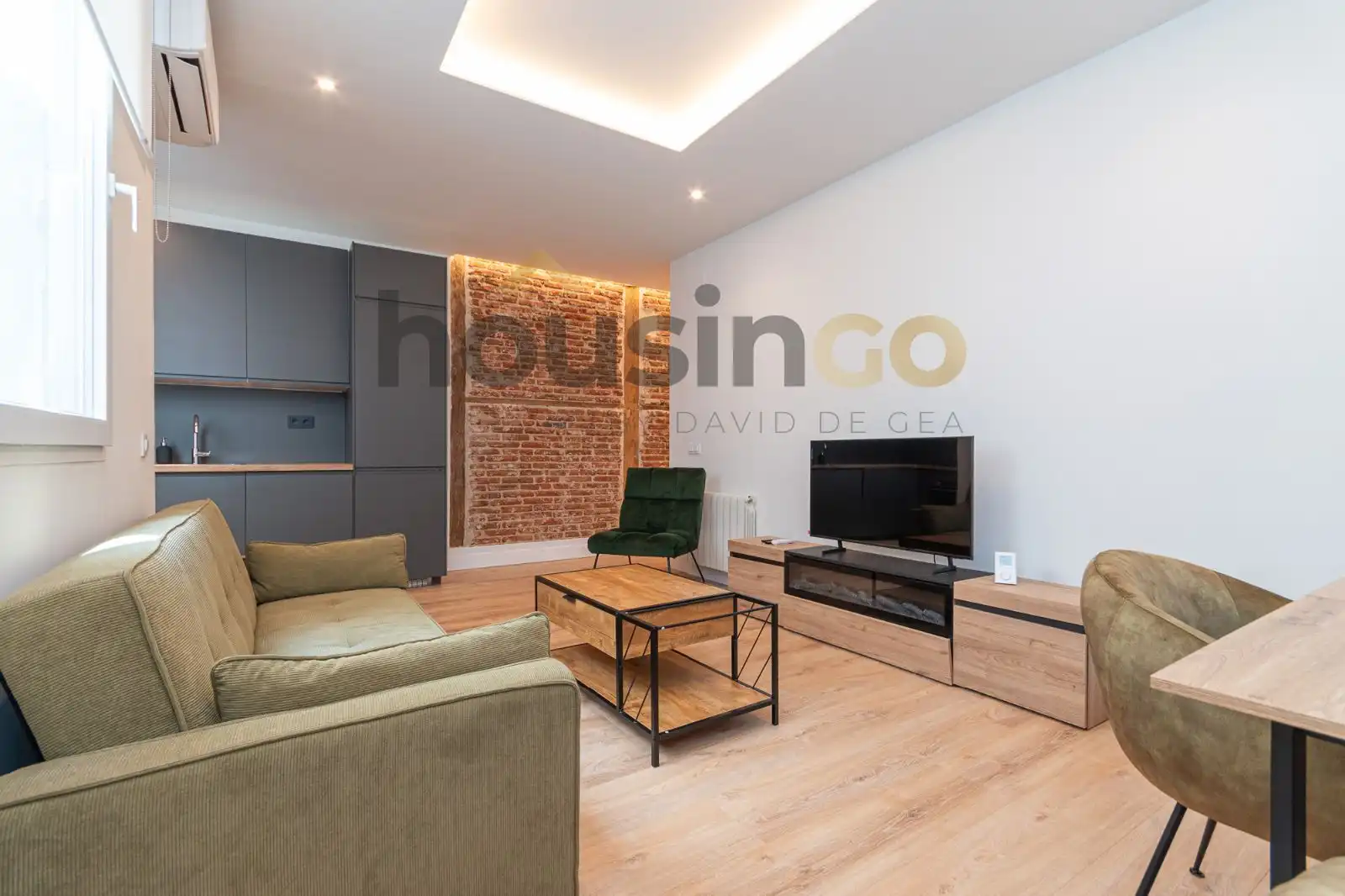 Living room of Flat for rent in Madrid  with Air Conditioner, Heating and Terrace