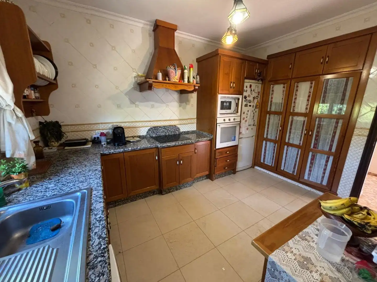 Cuina de Casa o xalet en venda en Sevilla amb Piscina