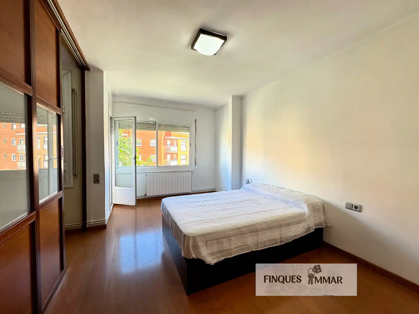 Habitación de Piso en venta en Terrassa con Calefacción y Balcón