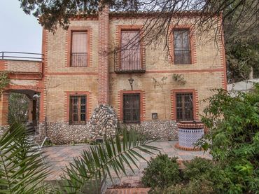 Casa con piscina en venta en La Zubia Ciudad