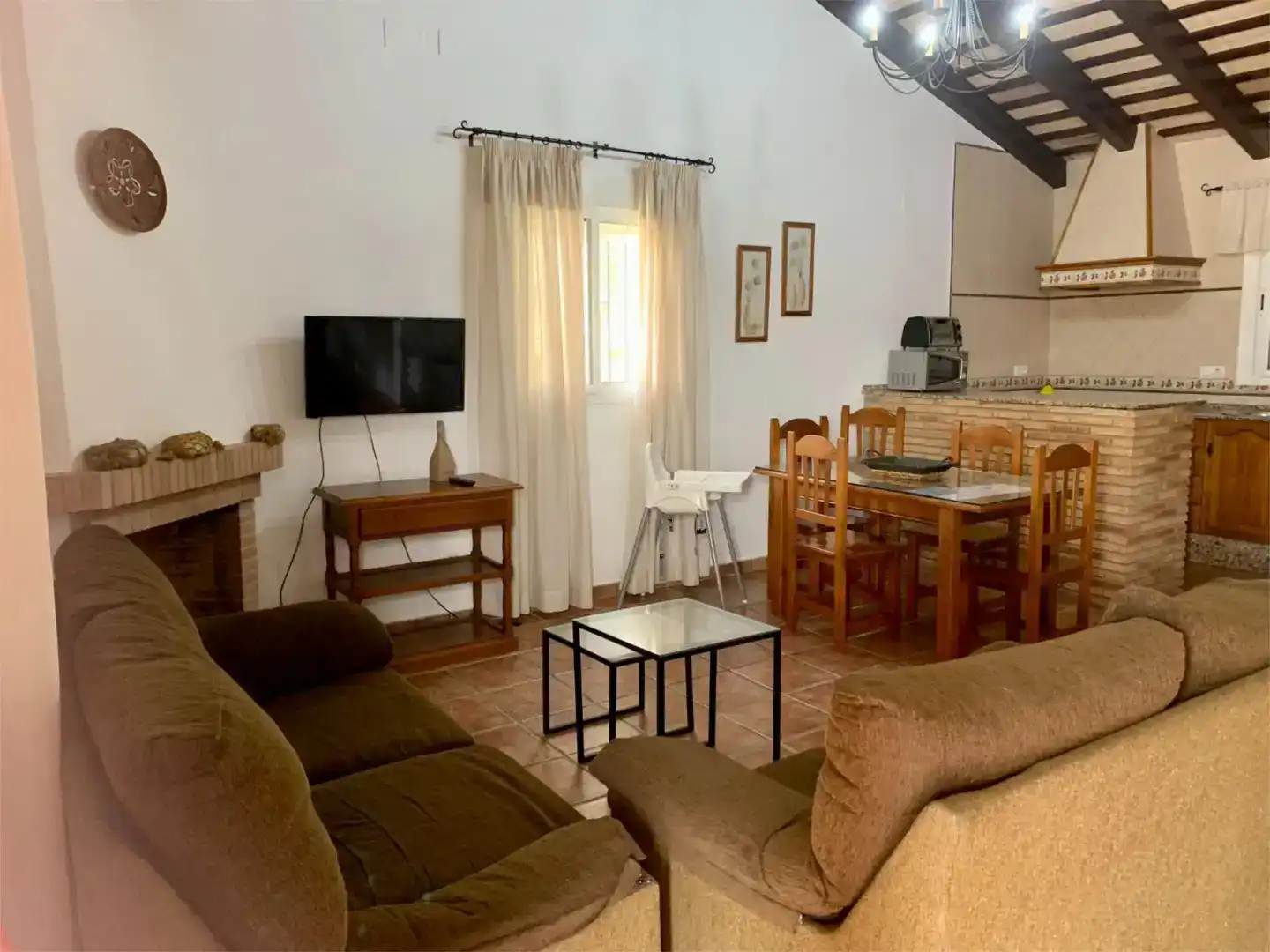 Sala d'estar de Casa o xalet de lloguer en Conil de la Frontera amb Piscina