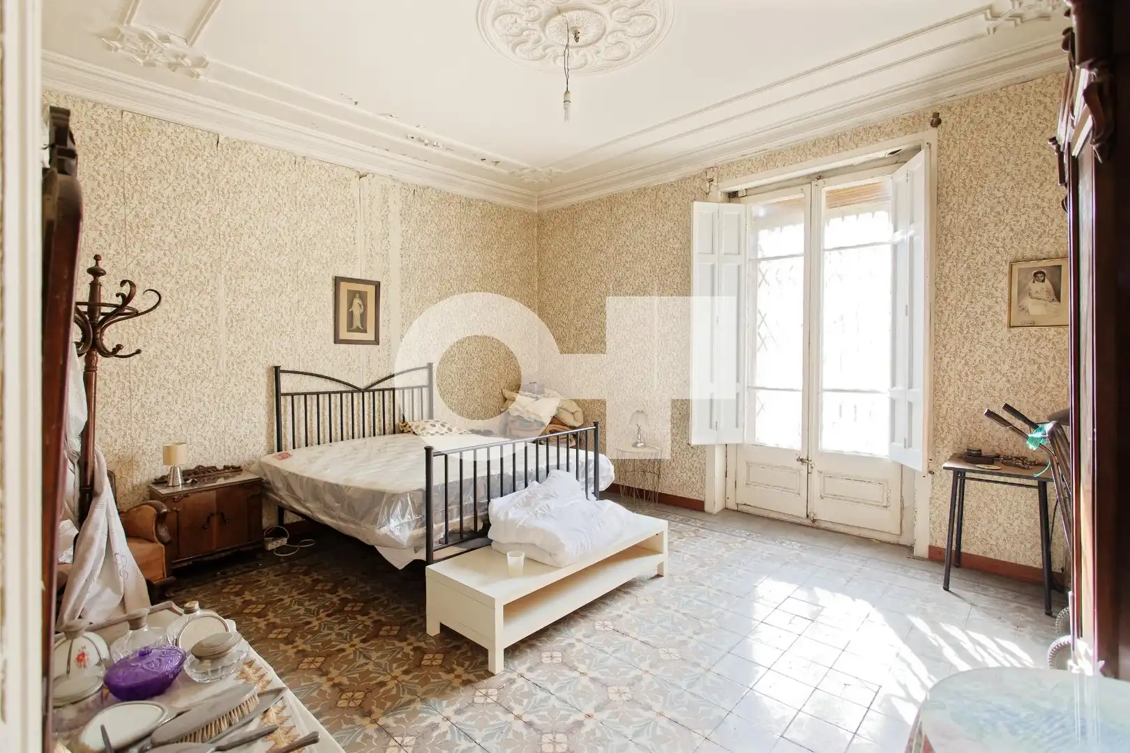 Dormitori de Apartament en venda en Barcelona amb Terrassa, Moblat i Balcó