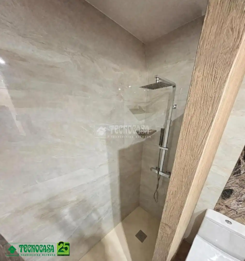 Bany de Casa adosada en venda en Bolaños de Calatrava amb Terrassa