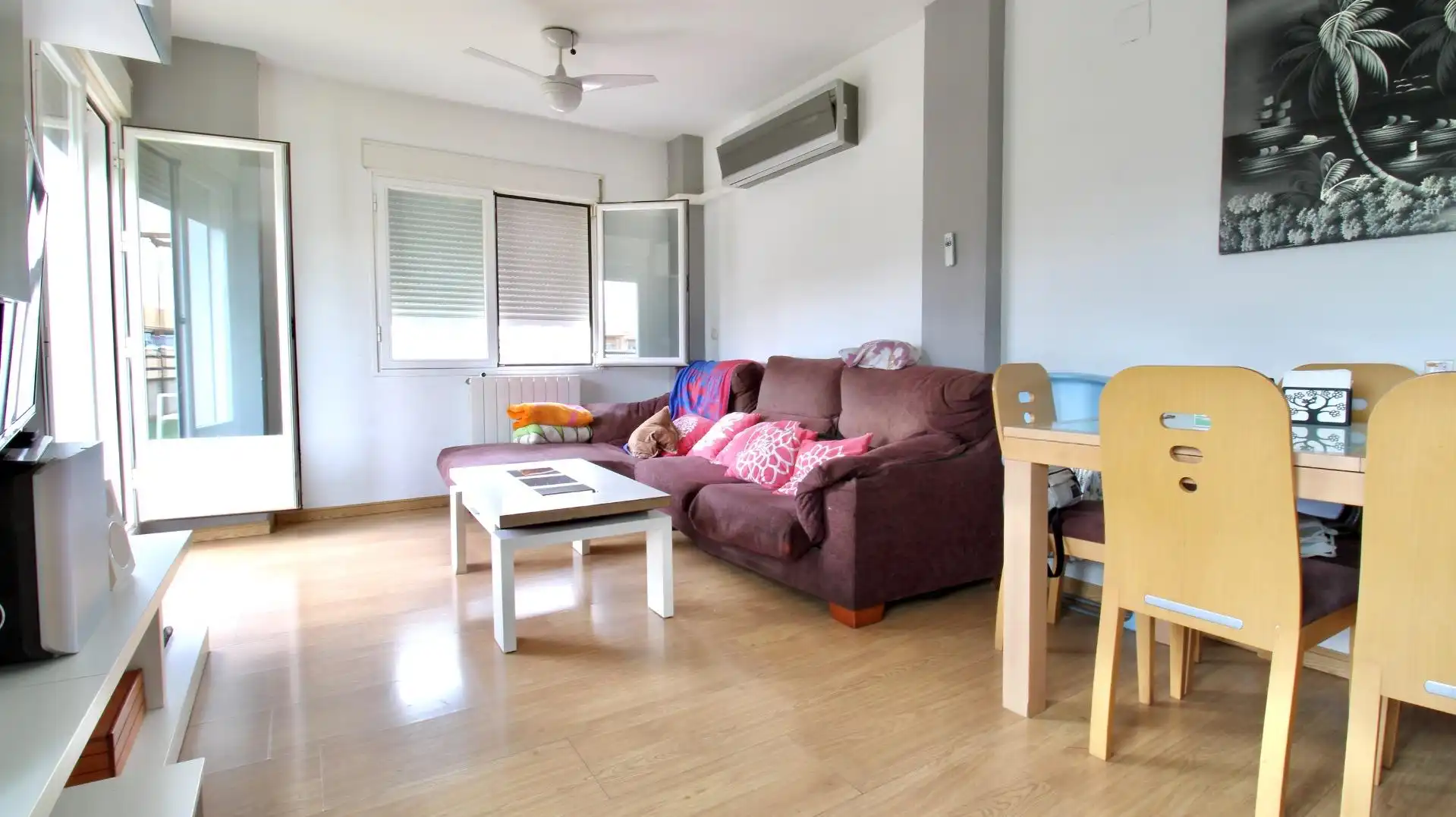 Sala de estar de Ático en venta en Churriana de la Vega con Aire acondicionado, Calefacción y Terraza