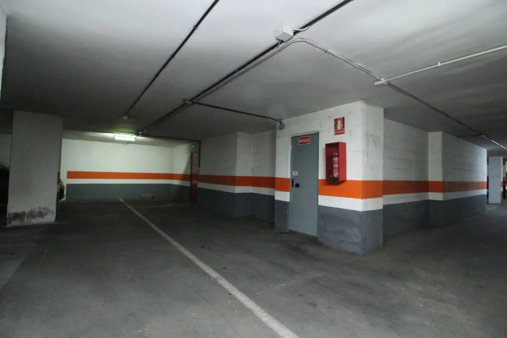 Parking de Piso de alquiler en Granada con Aire acondicionado, Calefacción y Terraza