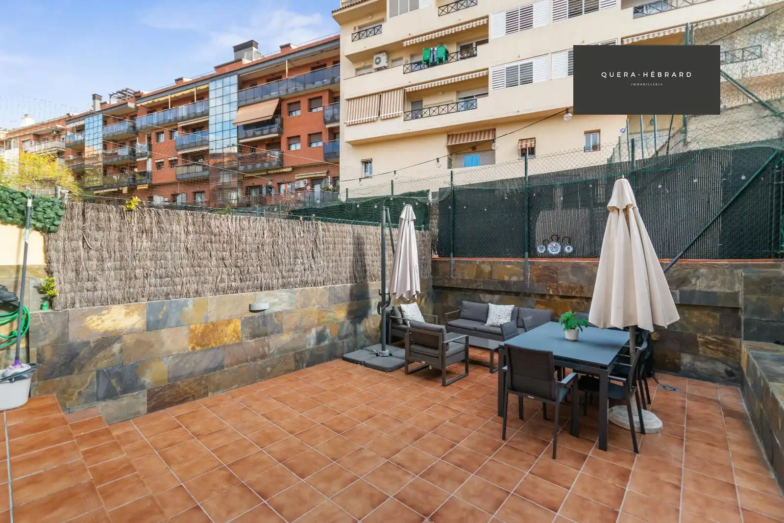 Terraza de Casa adosada en venta en Rubí con Aire acondicionado, Calefacción y Parquet